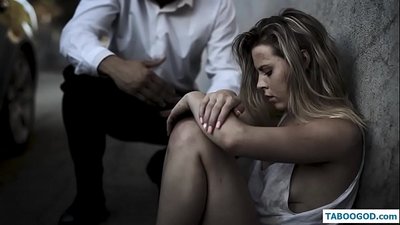 కింకీ కథలు: ఇల్లు లేని టీనేజ్ అమ్మాయి