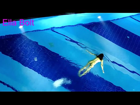 ❤️ నేను చూడటం ఆపలేను, ELLA BOLT రిసార్ట్ పూల్‌లో నగ్నంగా ఈత కొడుతూ దొరికిన యువ అందగత్తె ❌ పోర్నో fb మా వద్ద te.xsexshop.ru ❌